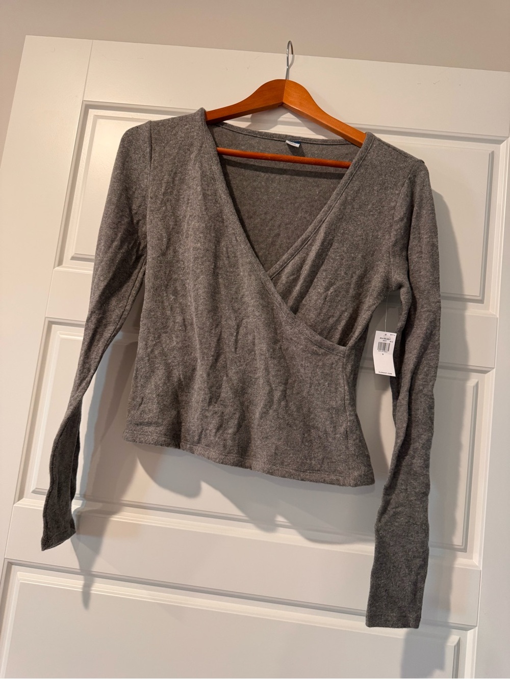Old Navy Gray Wrap-Front Long Sleeve Top
